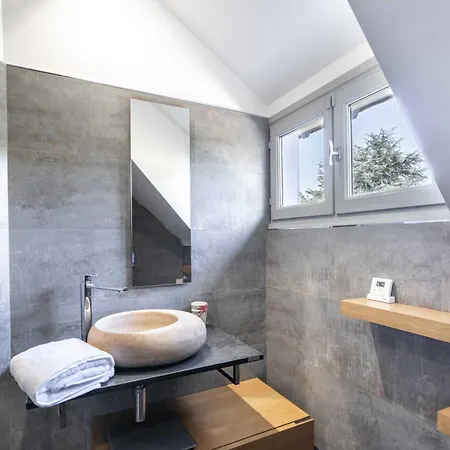 Blueberry Of The Valley - House With Swimming Pool Villa *
